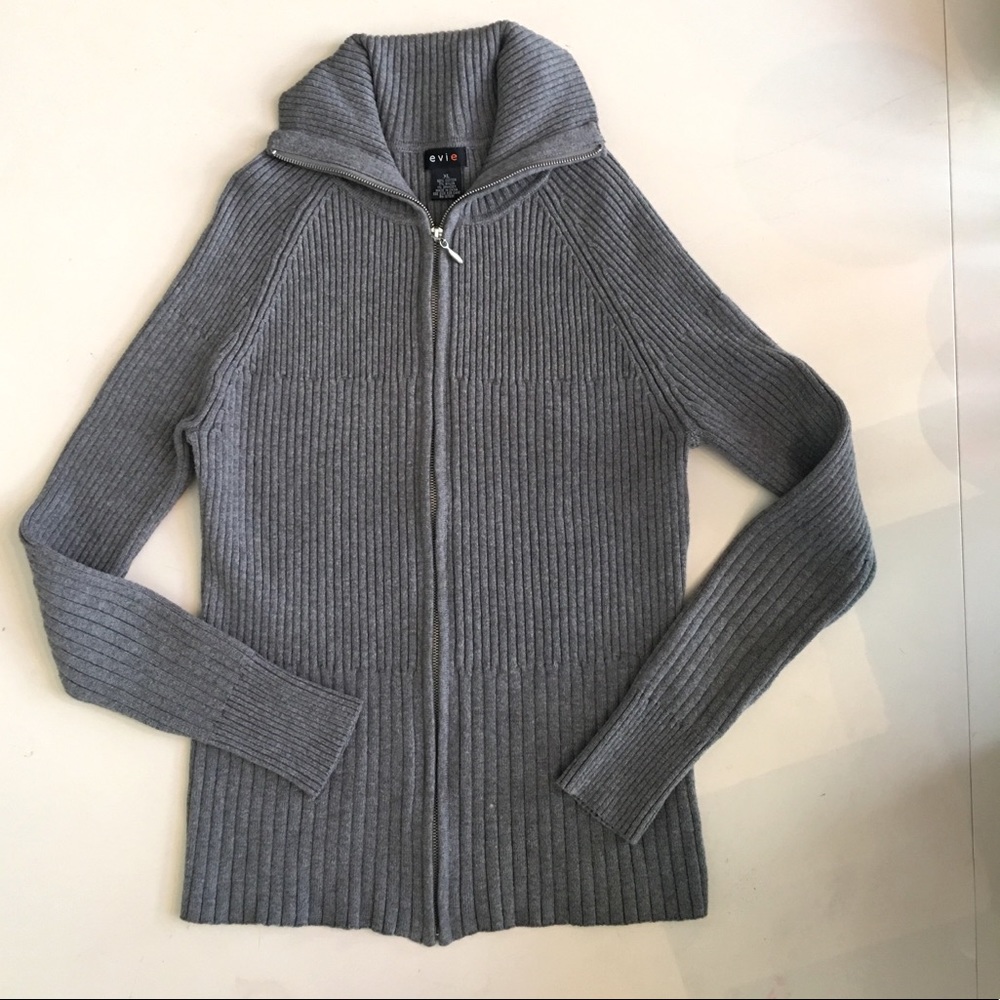 Evie Men’s Sweater Zip-up